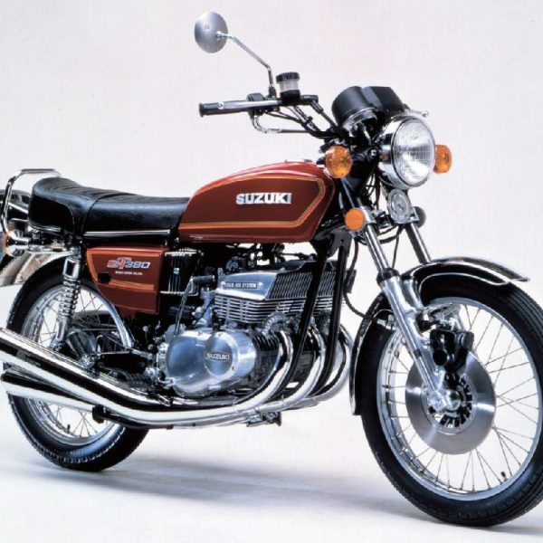 Suzuki GT380 B Overview.